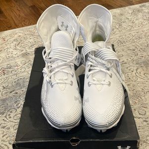 Under Armour UA Highlight Franchise. White size 13 men. NWT!